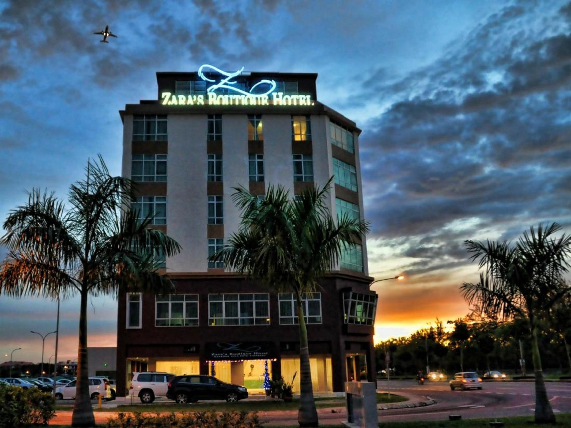 Zara'S Boutique Hotel @ Harbour City Kota Kinabalu Exterior photo